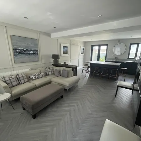 21 Victoria, بيت للعطل كيلكي